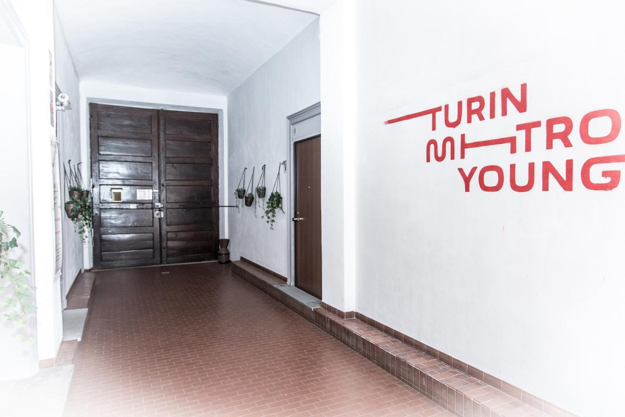Guest House Turin Metro Young Exterior photo